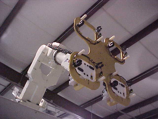 This EOAT provides insert molding as well as part removal and part transfer. <click for more info>